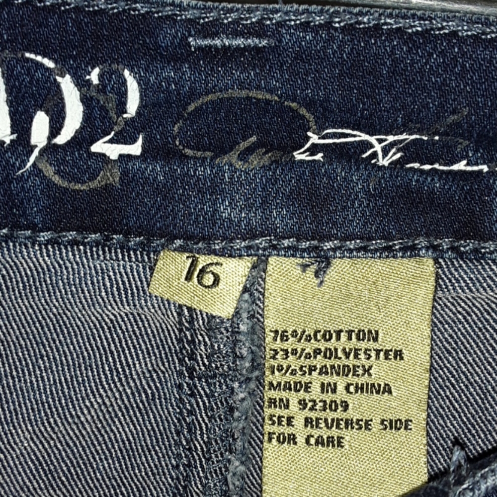 DG2 Diane Gilman Crop Jeans - Picture 3 of 6